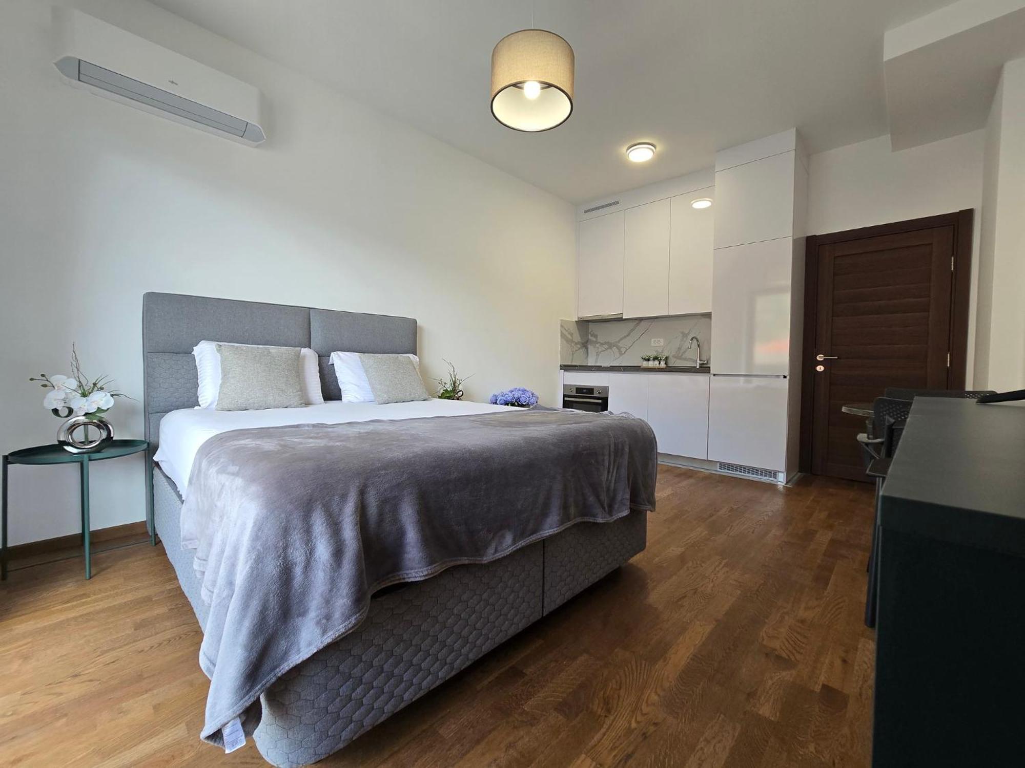 Adriatic Apartments Budva Exterior photo